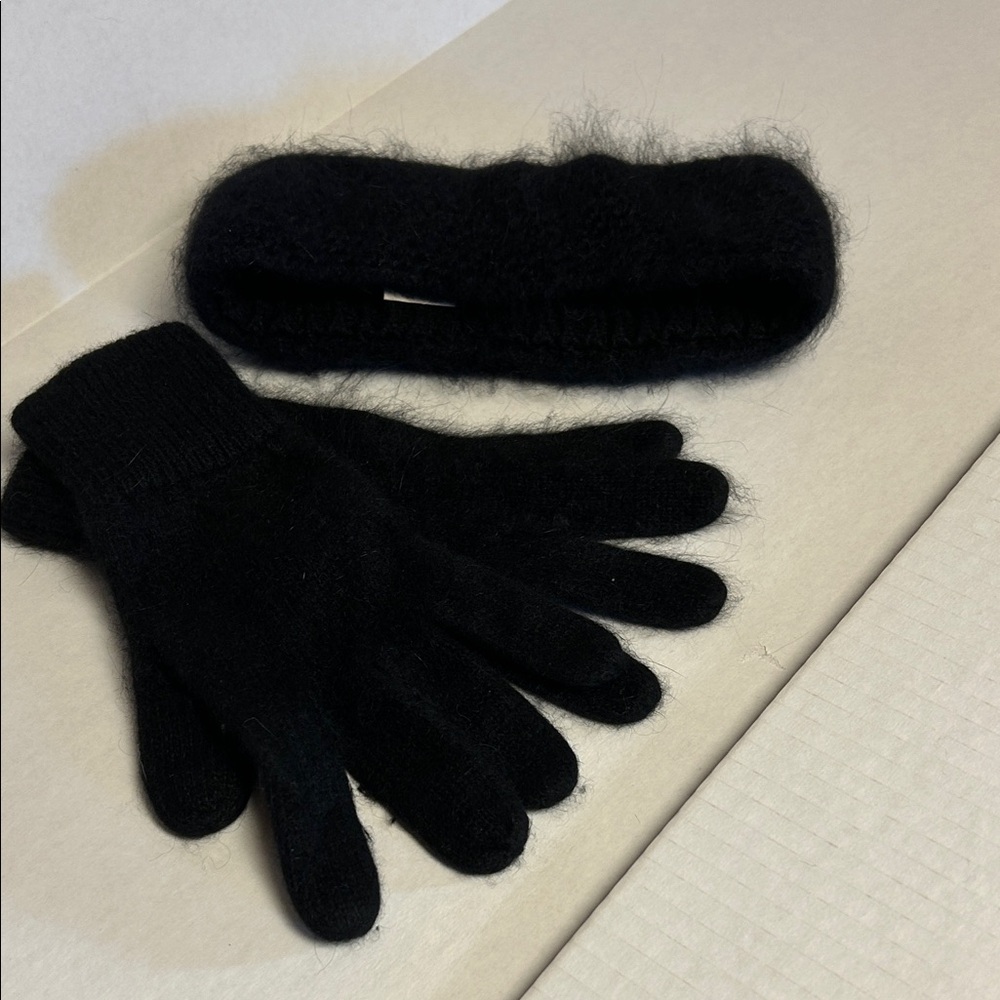 Black Winter Gloves and Headband Set